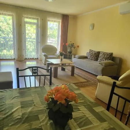 Bastya Apartmanhaz Sárvár Extérieur photo
