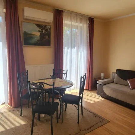 Bastya Apartmanhaz Sárvár Extérieur photo