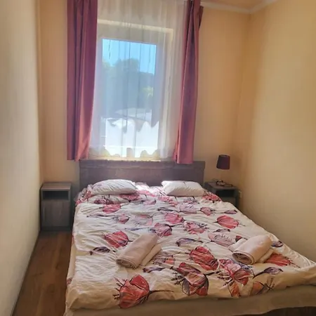 Bastya Apartmanhaz Sárvár Extérieur photo